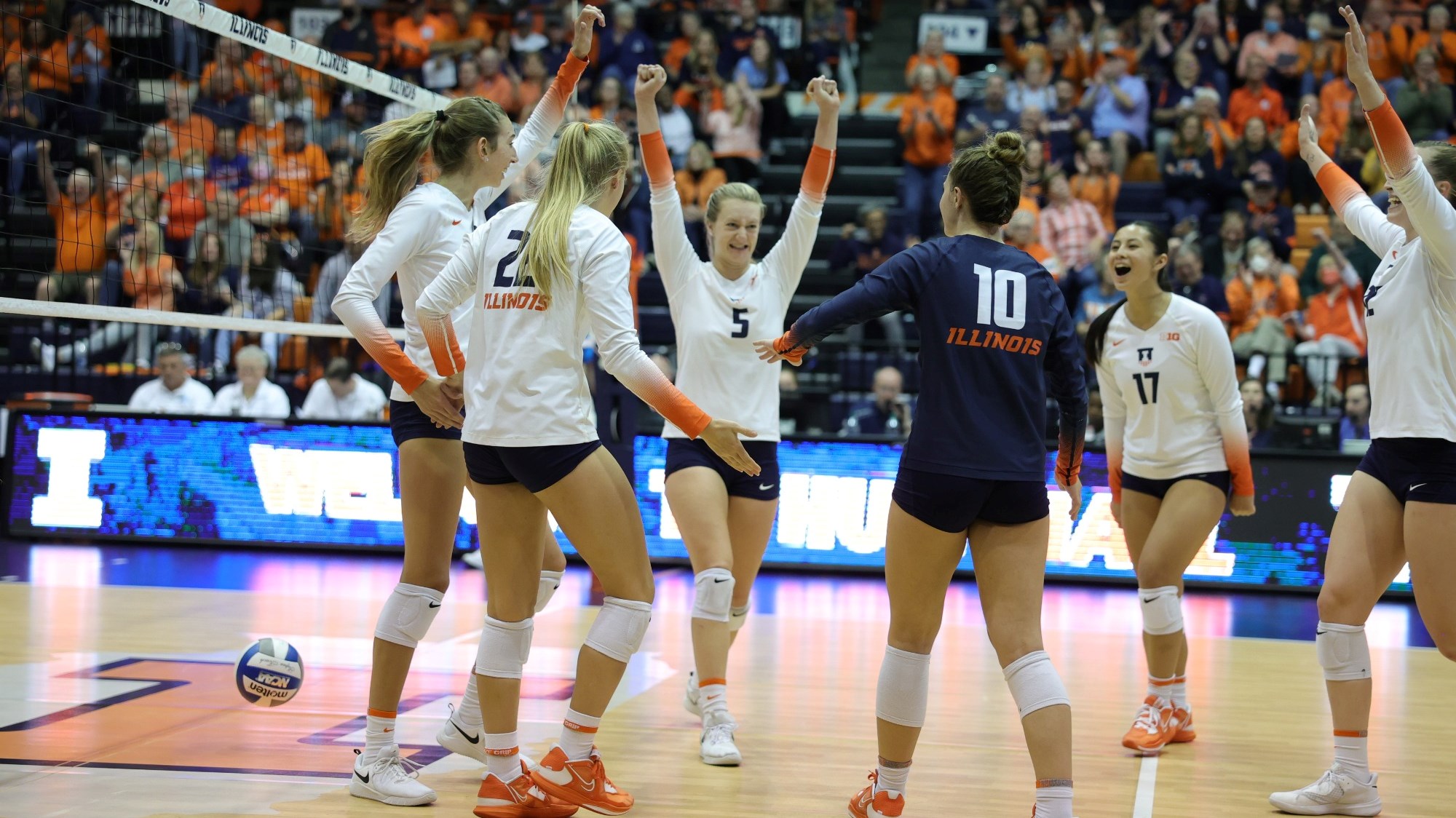 Illini Volleyball Opens Big Ten Play, Home Slate With Win Over Maryland