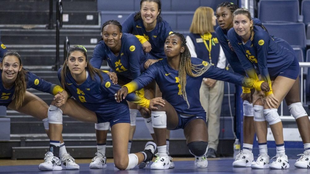 Michigan Volleyball Sweeps Bowling Green To Improve To 9-1