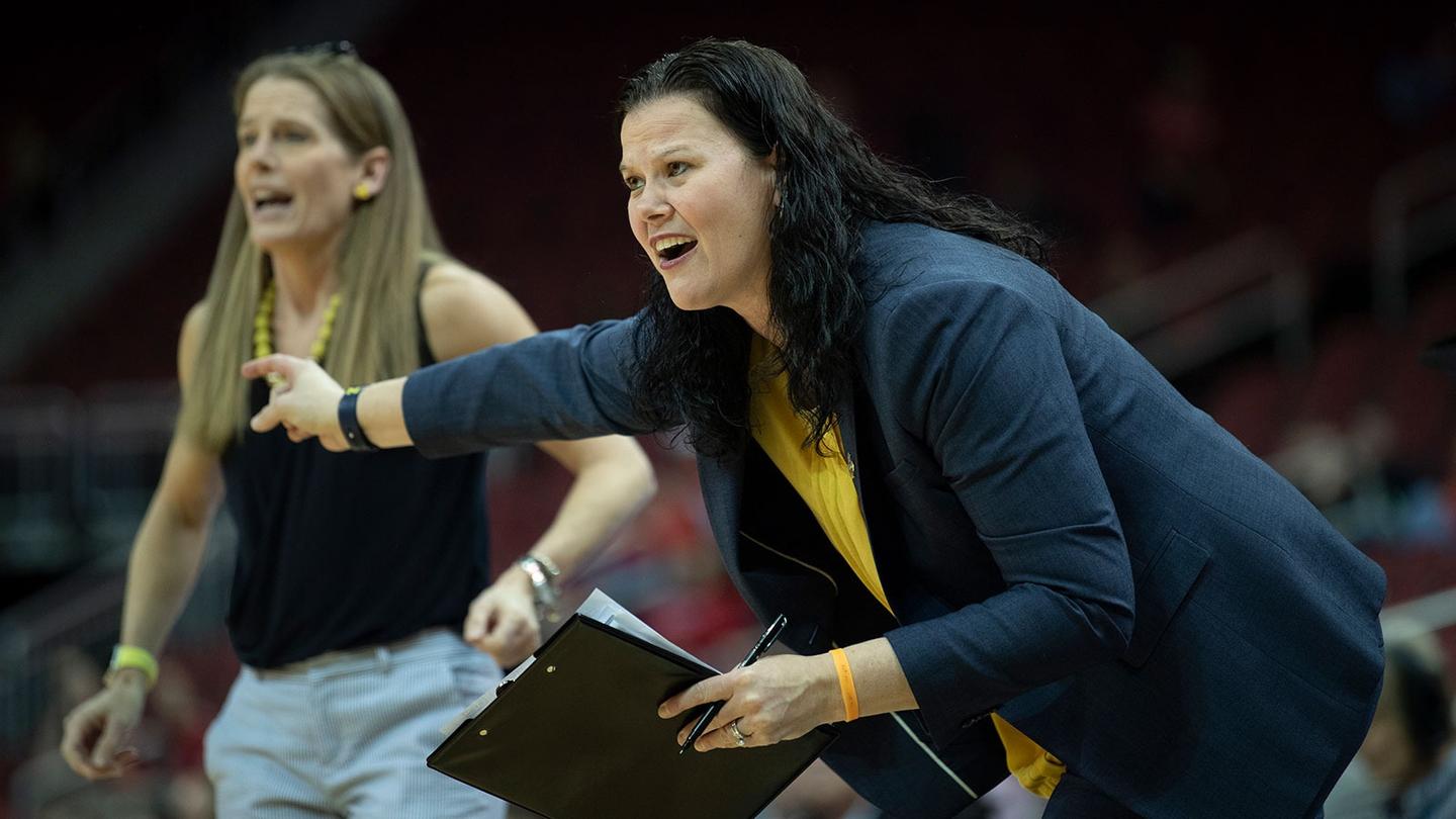 Moore Returns To Ann Arbor as Assistant Coach